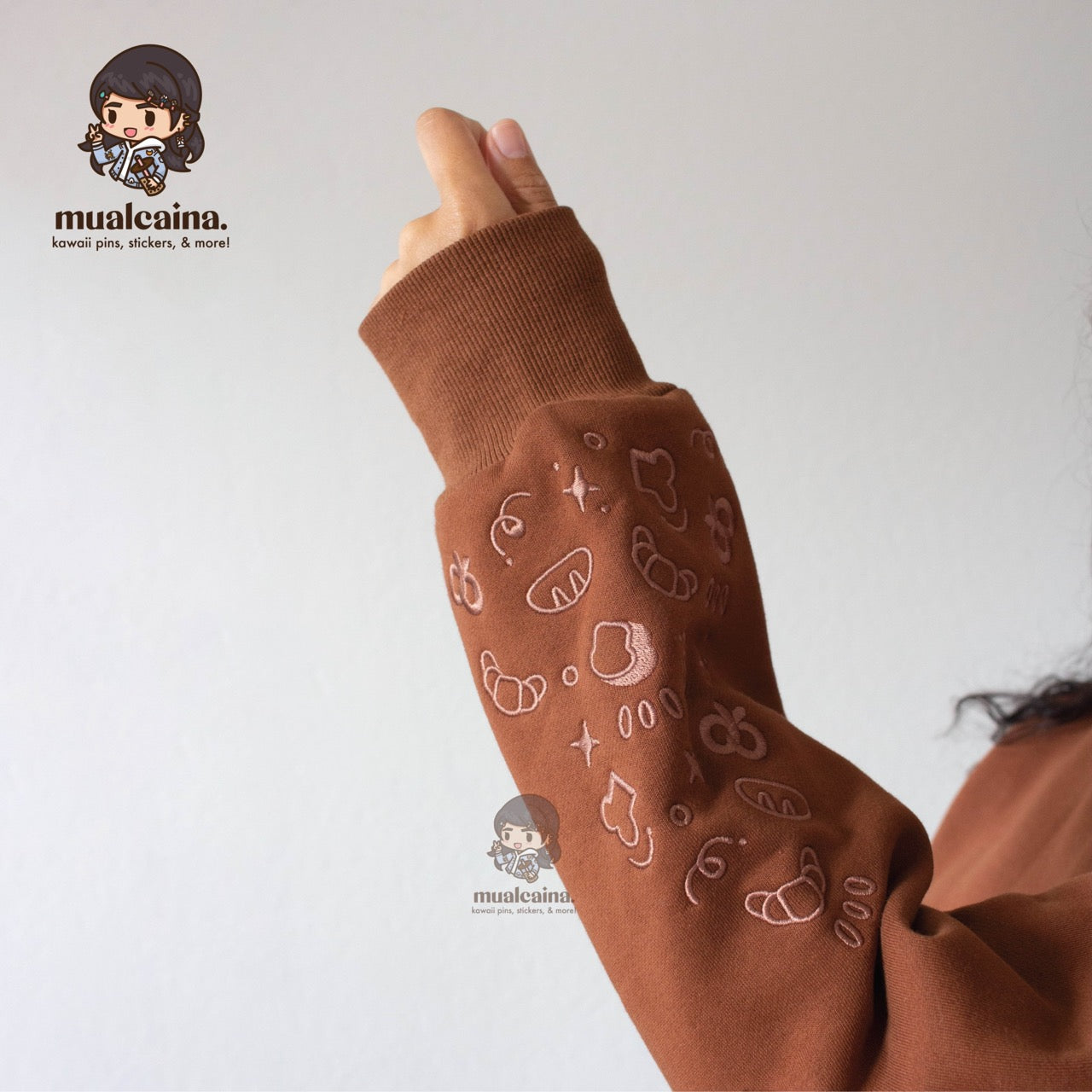 Embroidered Crewneck Collection